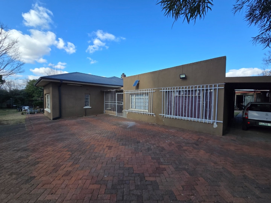 8 Bedroom Property for Sale in Bayswater Free State